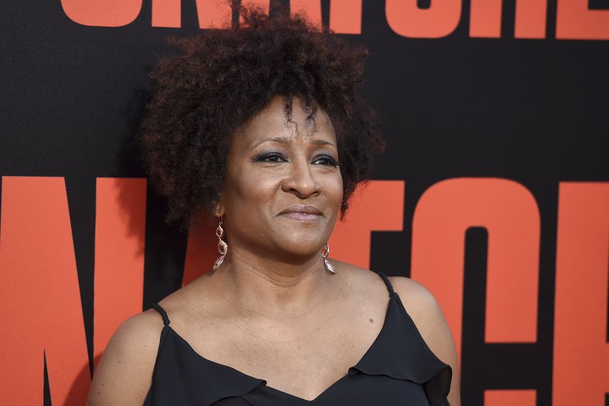 Wanda Sykes arrives at the Los Angeles premiere of "Snatched" at the Regency Village Theatre, in this May 10, 2017 file photo. Over a dozen angry fans walked out or were kicked out of Sykes show in New Jersey for heckling her when she opened with a series of jokes about President Donald Trump. (Photo by Jordan Strauss/Invision/AP) ** FILE **