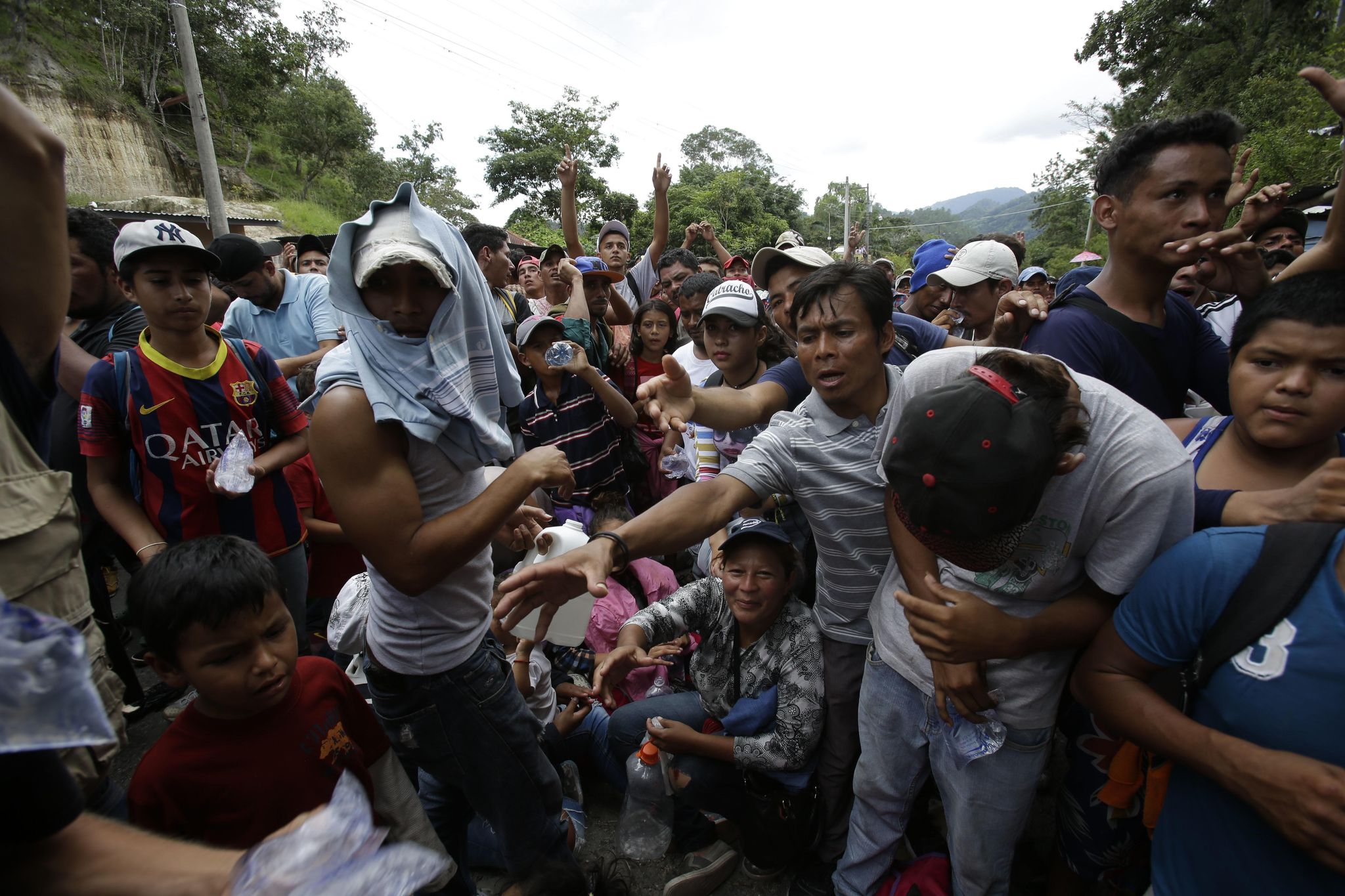 Honduran migrants bed down after pushing into Guatemala - Washington Times