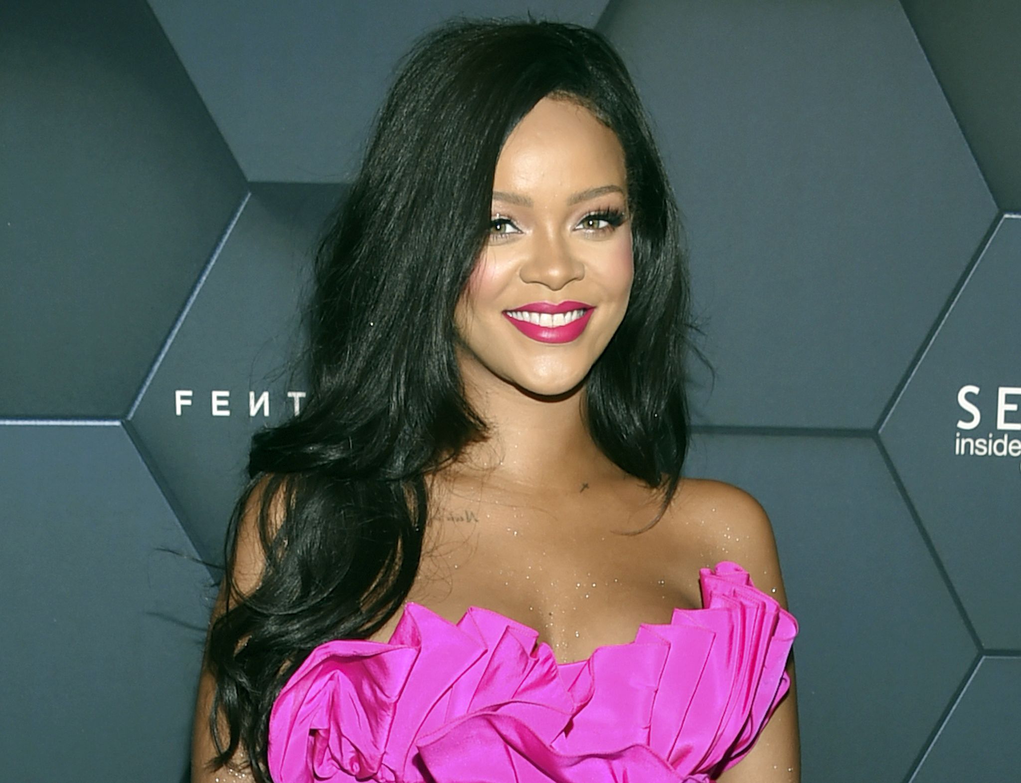 Rihanna snubs Super Bowl halftime show to support Colin Kaepernick: Report - Was...