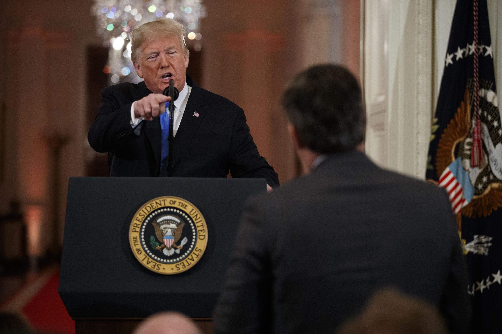 Jim Acosta White House credentials suspended: Report
