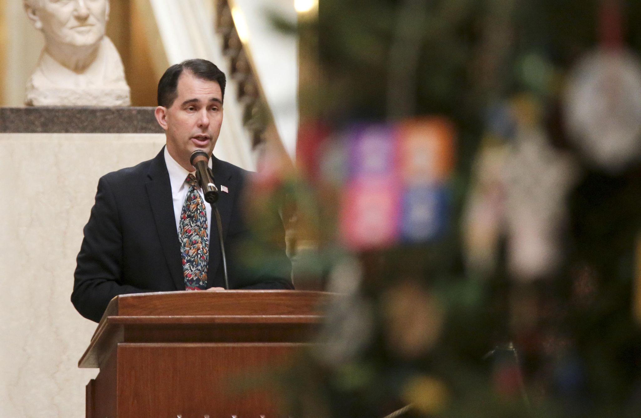 Scott Walker says Wisconsin governor’s powers will remain strong