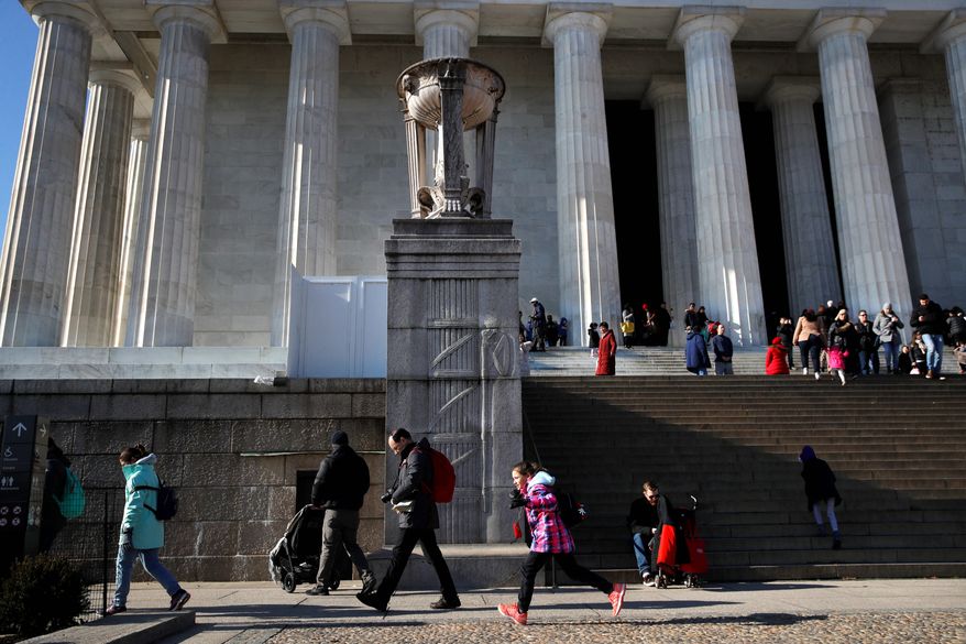 The Lincoln Memorial was open on Wednesday despite the government shutdown, but restrooms, visiting center, and elevator access were closed. (Associated PRess)