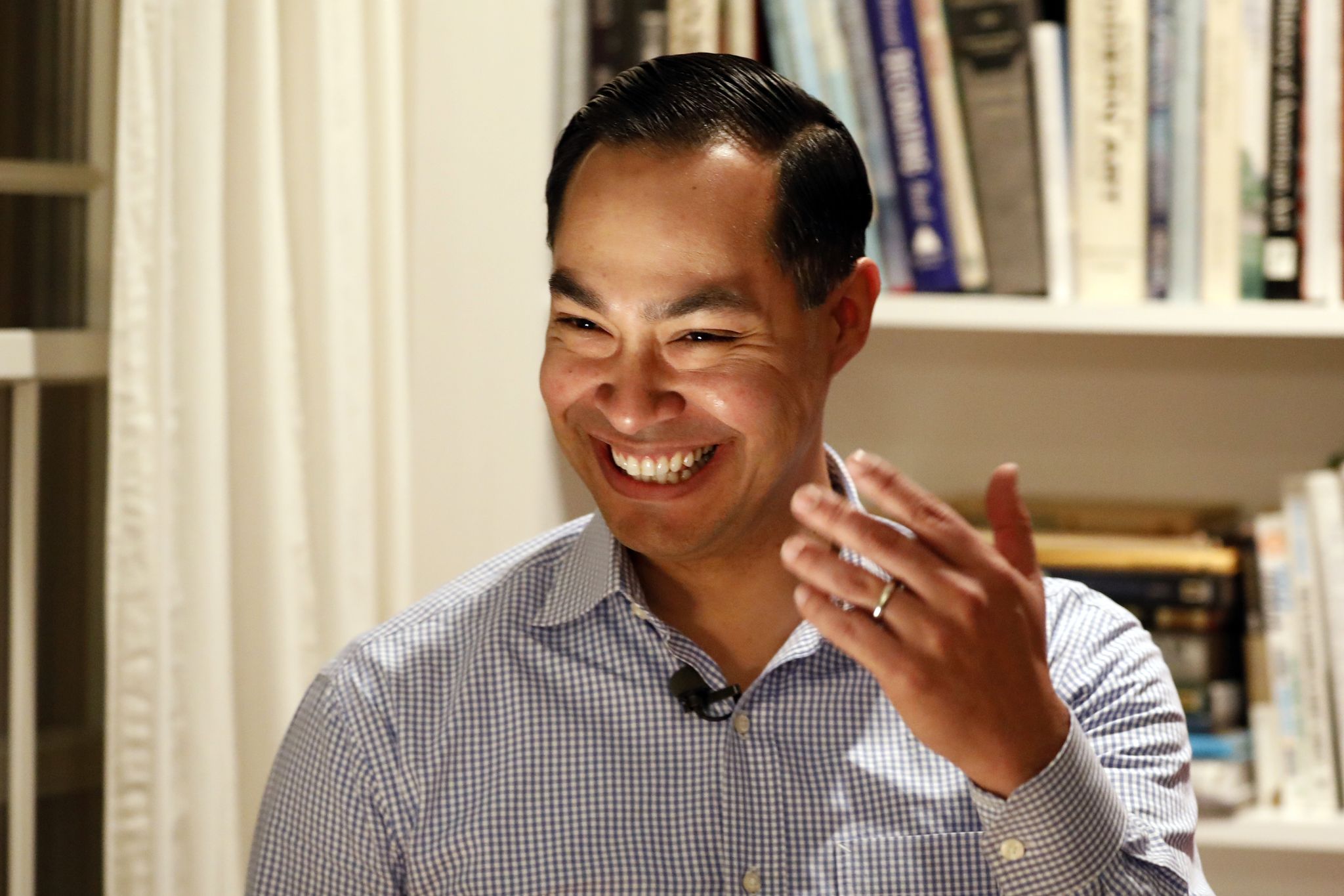 Julian Castro, Elizabeth Warren vie to set highest tax rate