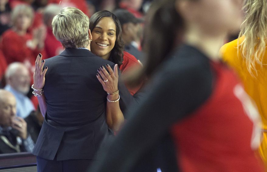 Georgia coach Joni Taylor, right, and Tennessee coach Holly Warlick greet each other before of an NCAA college basketball game in Athens, Ga., Sunday, Jan 13, 2019. (Jenn Finch,/Athens Banner-Herald via AP)
