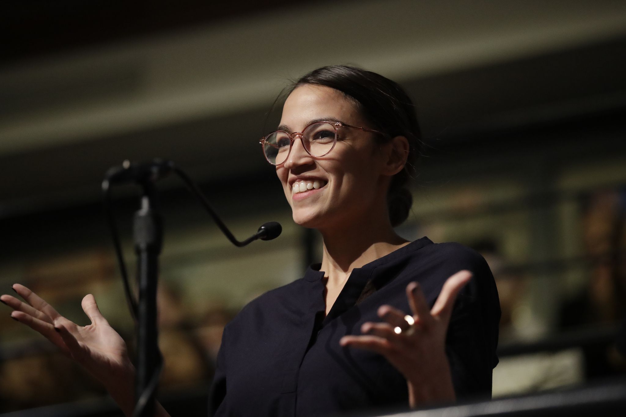 Democrats stumble on Alexandria Ocasio-Cortez Green New Deal