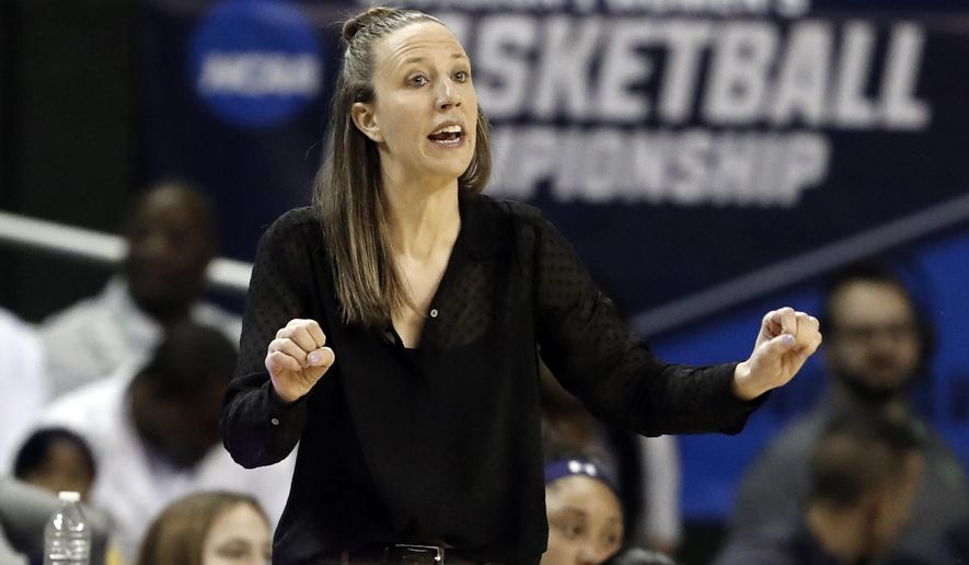 California head coach Lindsay Gottlieb instructs her team in the first half of a first round women's college basketball game in the NCAA Tournament in Waco, Texas, Saturday March 23, 2019.(AP Photo/Tony Gutierrez)