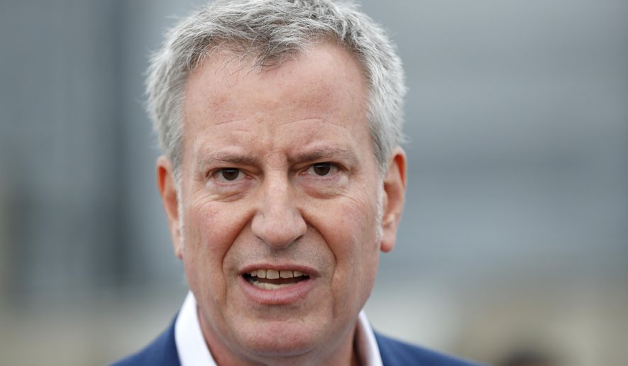 Democratic presidential candidate New York Mayor Bill de Blasio tours the POET Biorefining Ethanol Facility, Friday, May 17, 2019, in Gowrie, Iowa. (AP Photo/Charlie Neibergall)