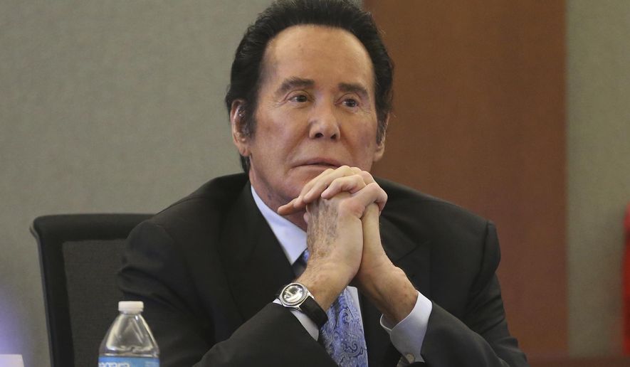 Wayne Newton takes the witness stand in the State of Nevada case against Weslie Martin, accused of burglarizing Newton's home, at the Regional Justice Center in Las Vegas, Tuesday, June 18, 2019. (Erik Verduzco/Las Vegas Review-Journal via AP)
