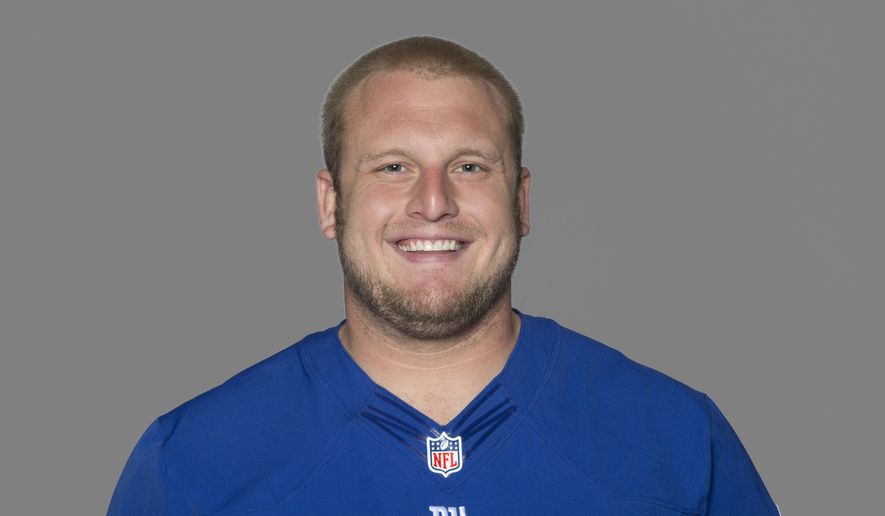 This 2012 file photo, shows Mitch Petrus of the New York Giants NFL football team. Officials say Petrus, a former Arkansas offensive lineman who later won a Super Bowl with the New York Giants, has died in Arkansas of apparent heat stroke. He was 32. (AP Photo/File)