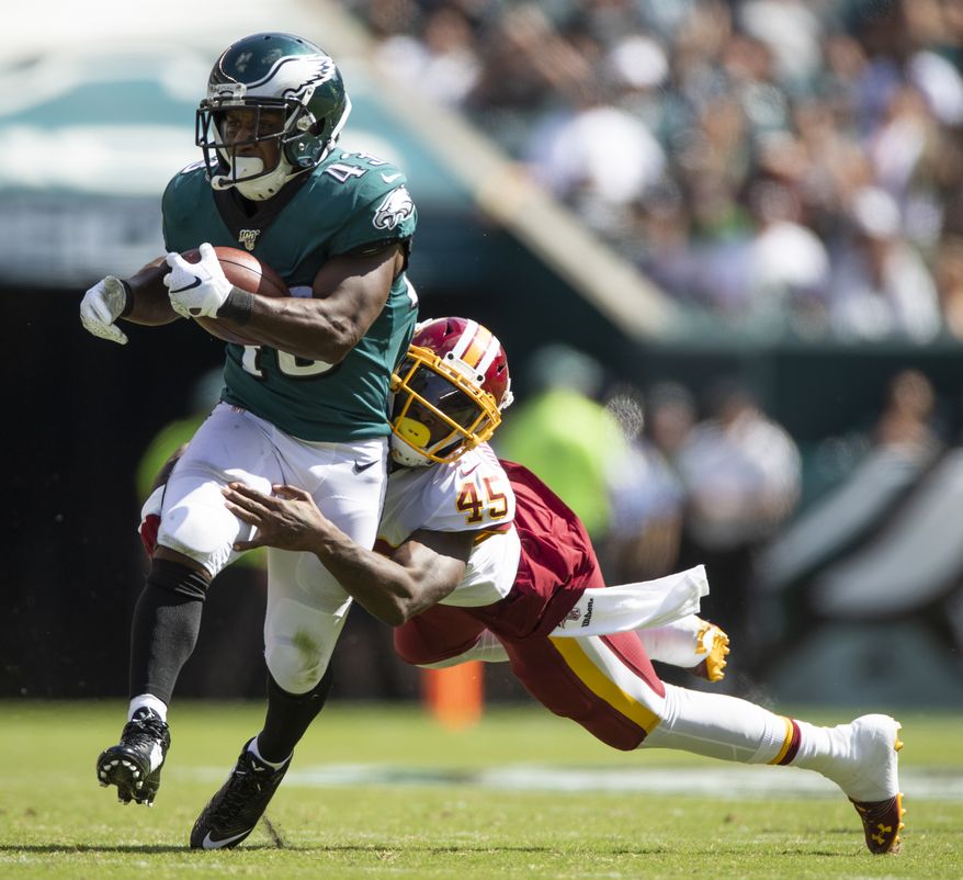 Philadelphia Eagles running back Darren Sproles, left, breaks free from Washington Redskins corner back Dominique Rodgers-Cromartie during an NFL football game, Sunday, Sept. 8, 2019, in Philadelphia, PA. (AP Photo/Jason E. Miczek)