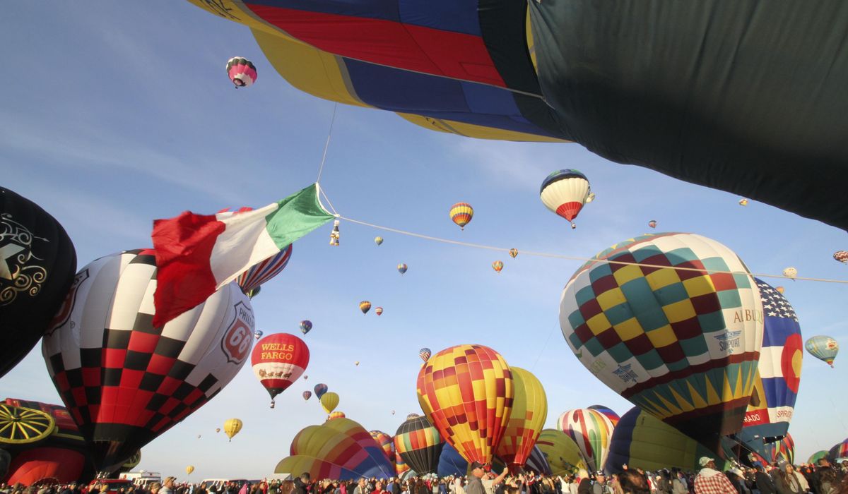 NextImg:Hot-air balloon hits, collapses radio tower in Albuquerque
