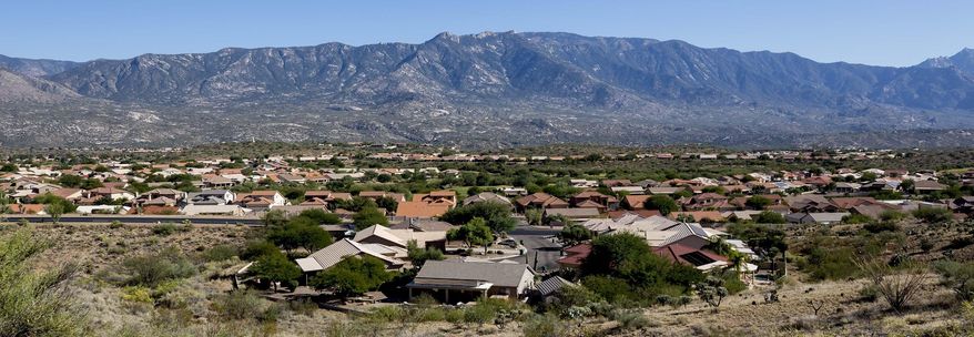 Homes in the community of SaddleBrooke in Pinal County, north of Tucson, Ariz., on Oct. 22, 2019. The private water company that serves Saddlebrooke uses only groundwater. (Rebecca Sasnett/Arizona Daily Star via AP)