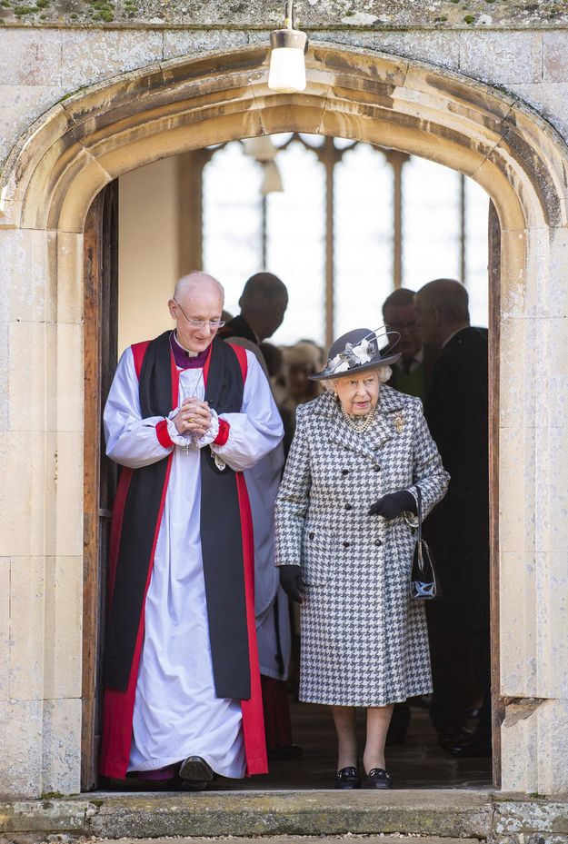 Derin Hıristiyan inancına sahip bir hükümdar olan Kraliçe II. Elizabeth, yaşam boyu örnek oldu