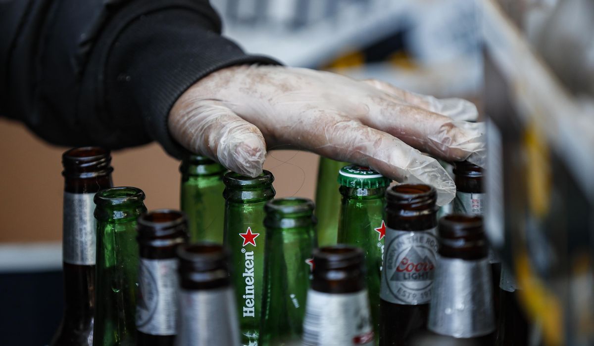 NextImg:Rising costs, consumer disinterest have broken U.S. bottle-recycling industry