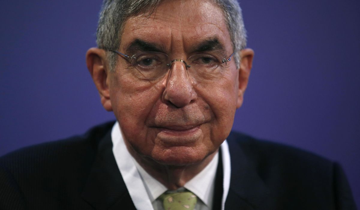 NextImg:Oscar Arias, former Costa Rican president and Nobel Peace Prize winner, says his U.S. visa revoked