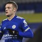 Leicester&#x27;s Jamie Vardy celebrates his goal against Brighton during the English Premier League soccer match between Leicester city and Brighton, at the King Power Stadium in Leicester, England, Sunday, Dec. 13, 2020. (Ben Stansall/Pool via AP)
