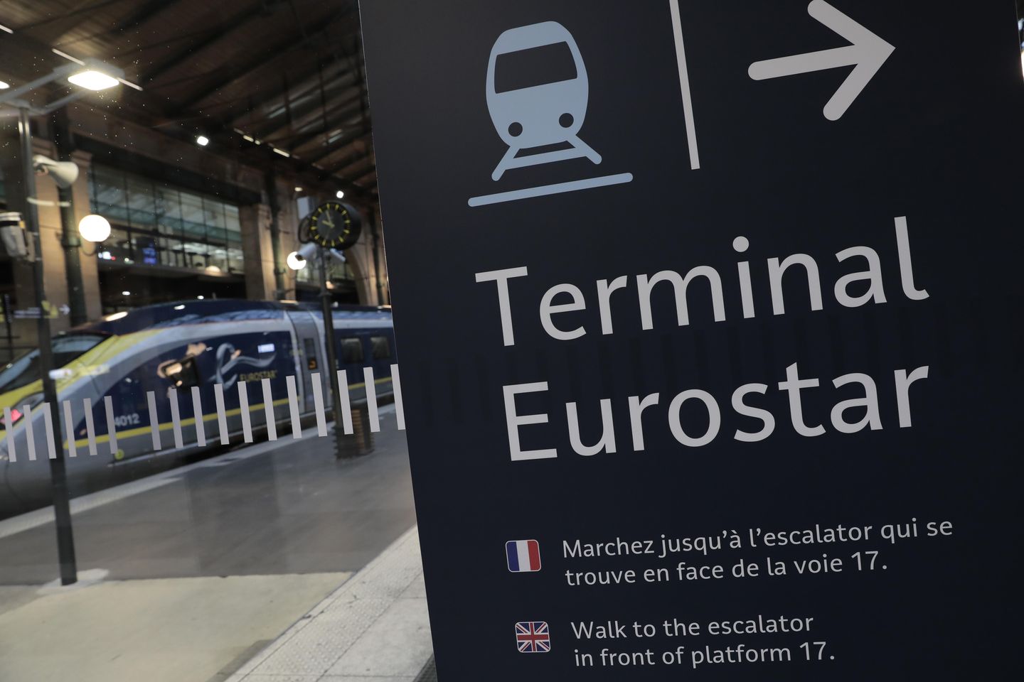Paris tren istasyonunda 6 kişi bıçaklandı, saldırgan polis tarafından vuruldu