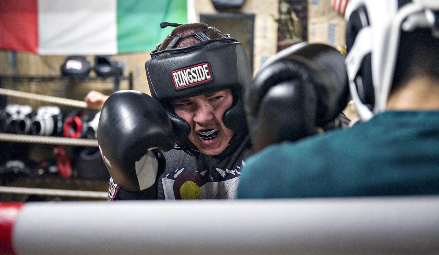 Sterling enthusiast opens boxing club in his garage