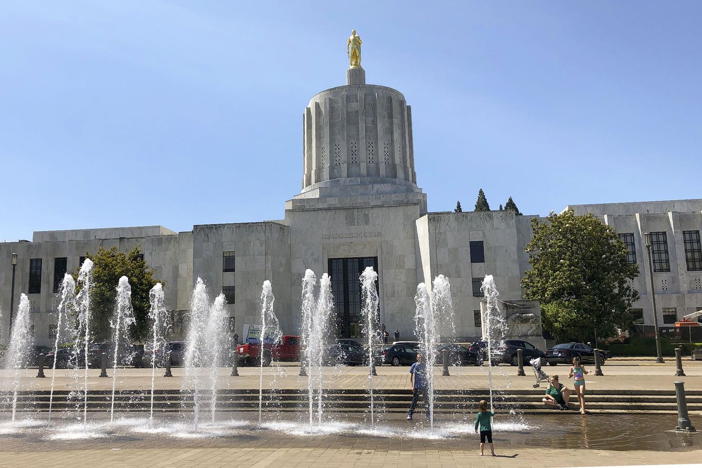 Tale of two walkouts: Texas Democrats hailed on left while Oregon Republicans vilified