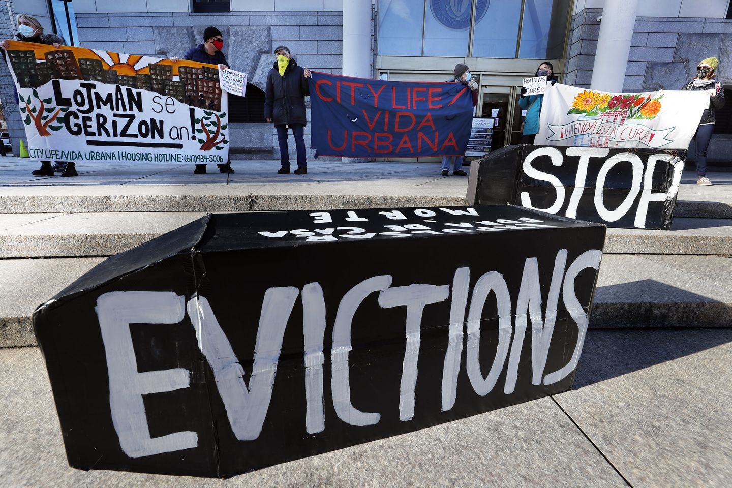 DOJ urges state courts to slow evictions amid housing crisis thumbnail