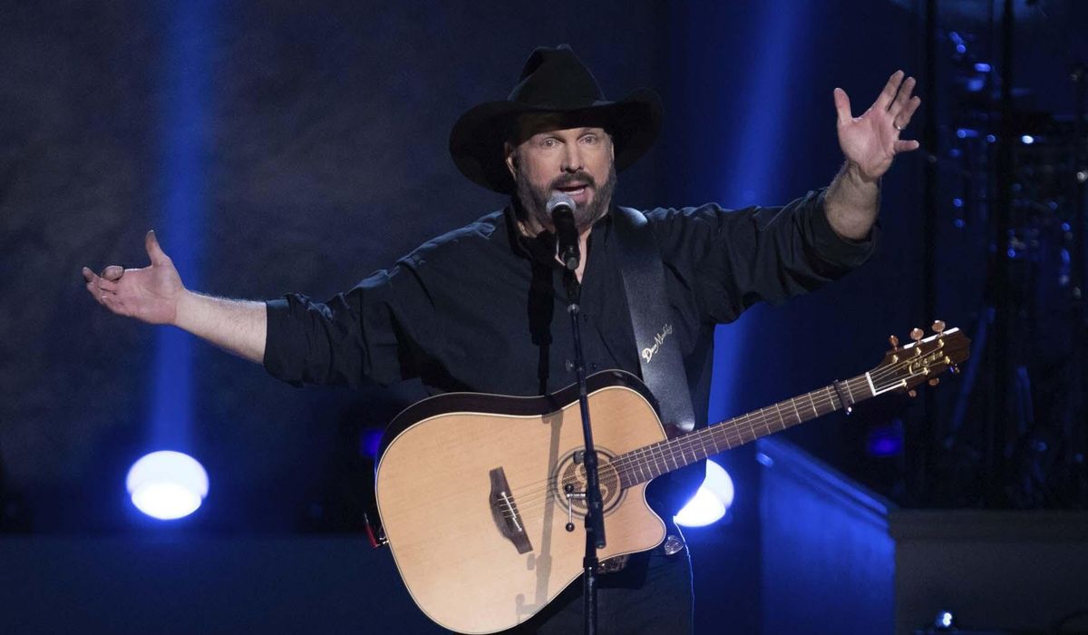 Garth Brooks fans cause earthquake during LSU concert