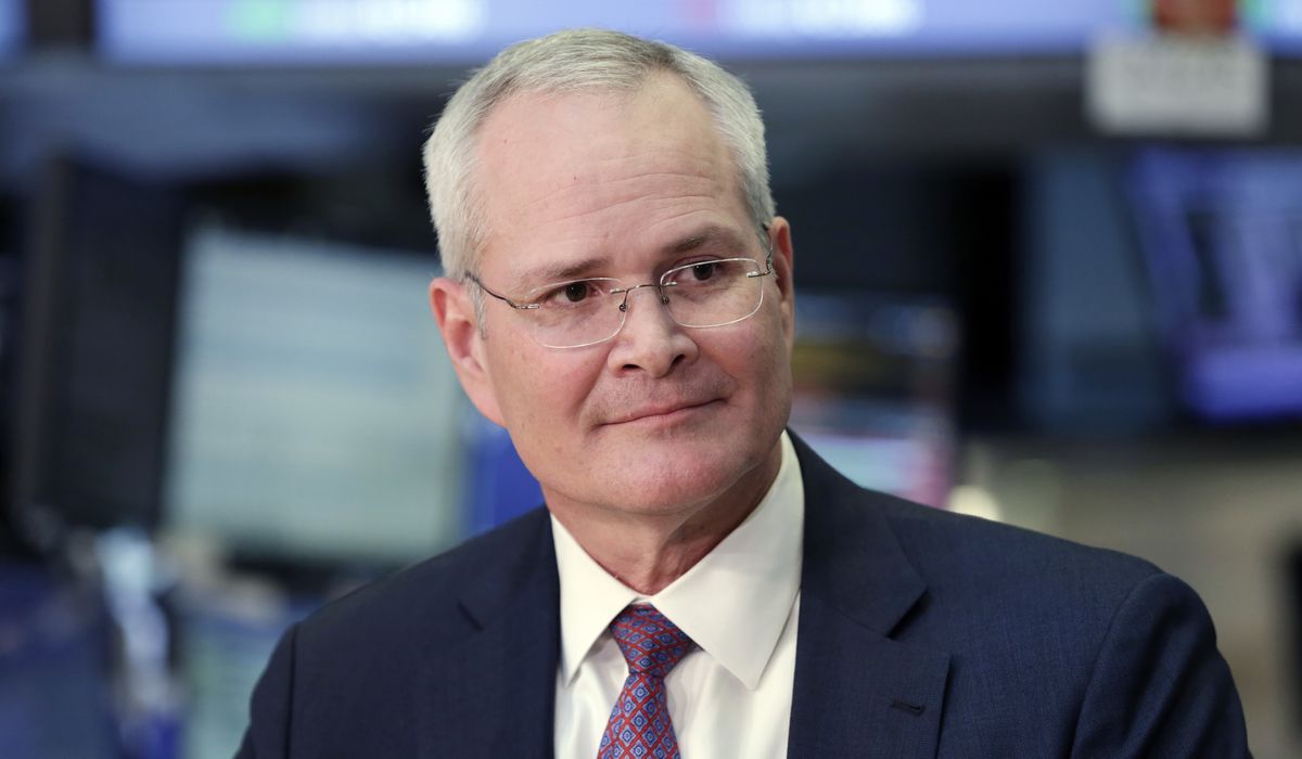 NextImg:ExxonMobil chief urges Trump to remain in Paris climate deal