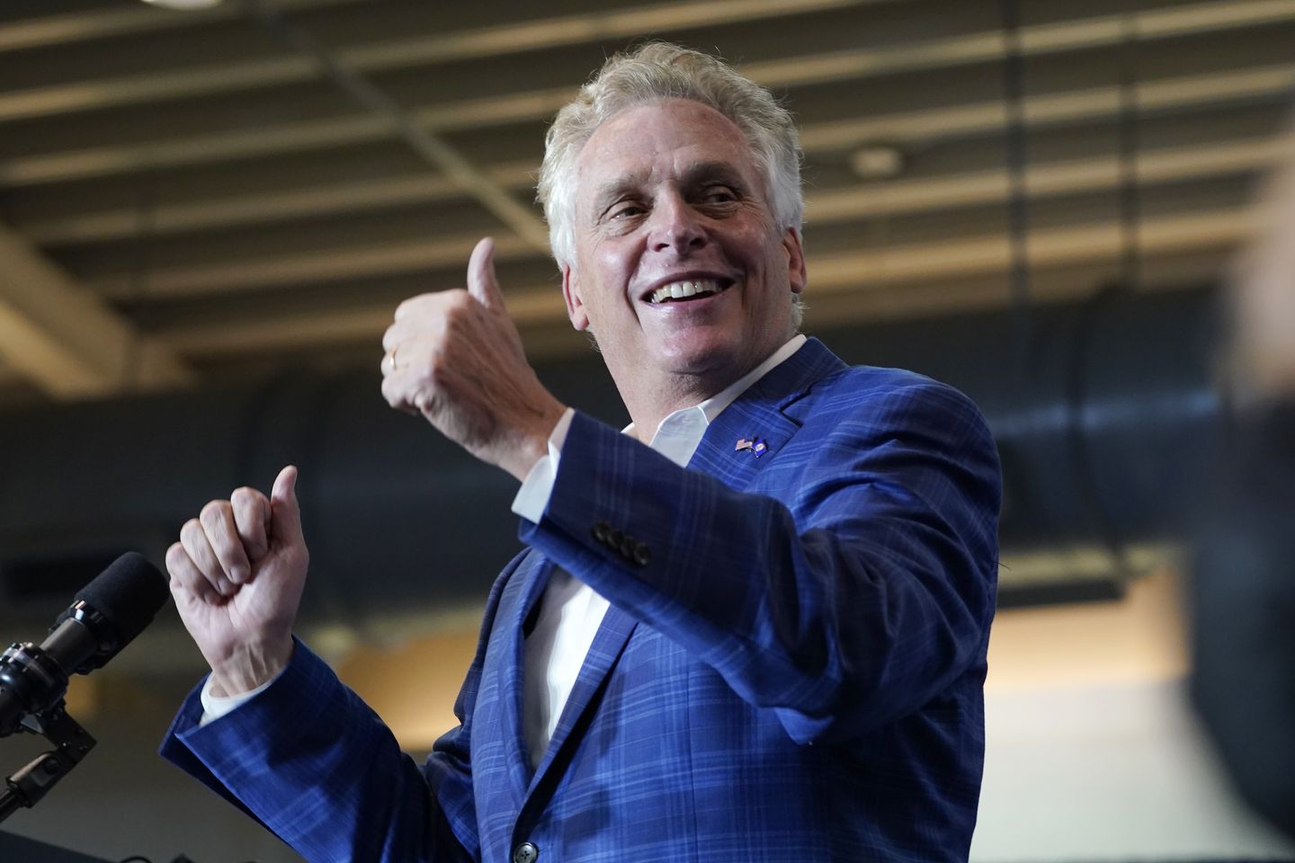 Terry McAuliffe launches a final Trump attack on day before the governors election in Virginia