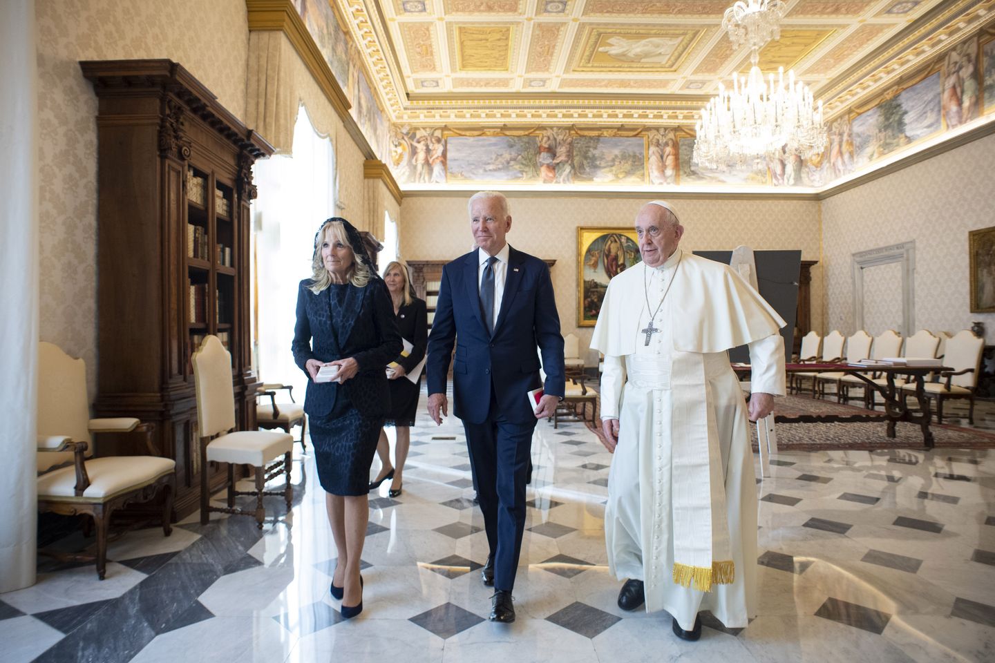 Biden says Pope Francis told him to keep receiving communion