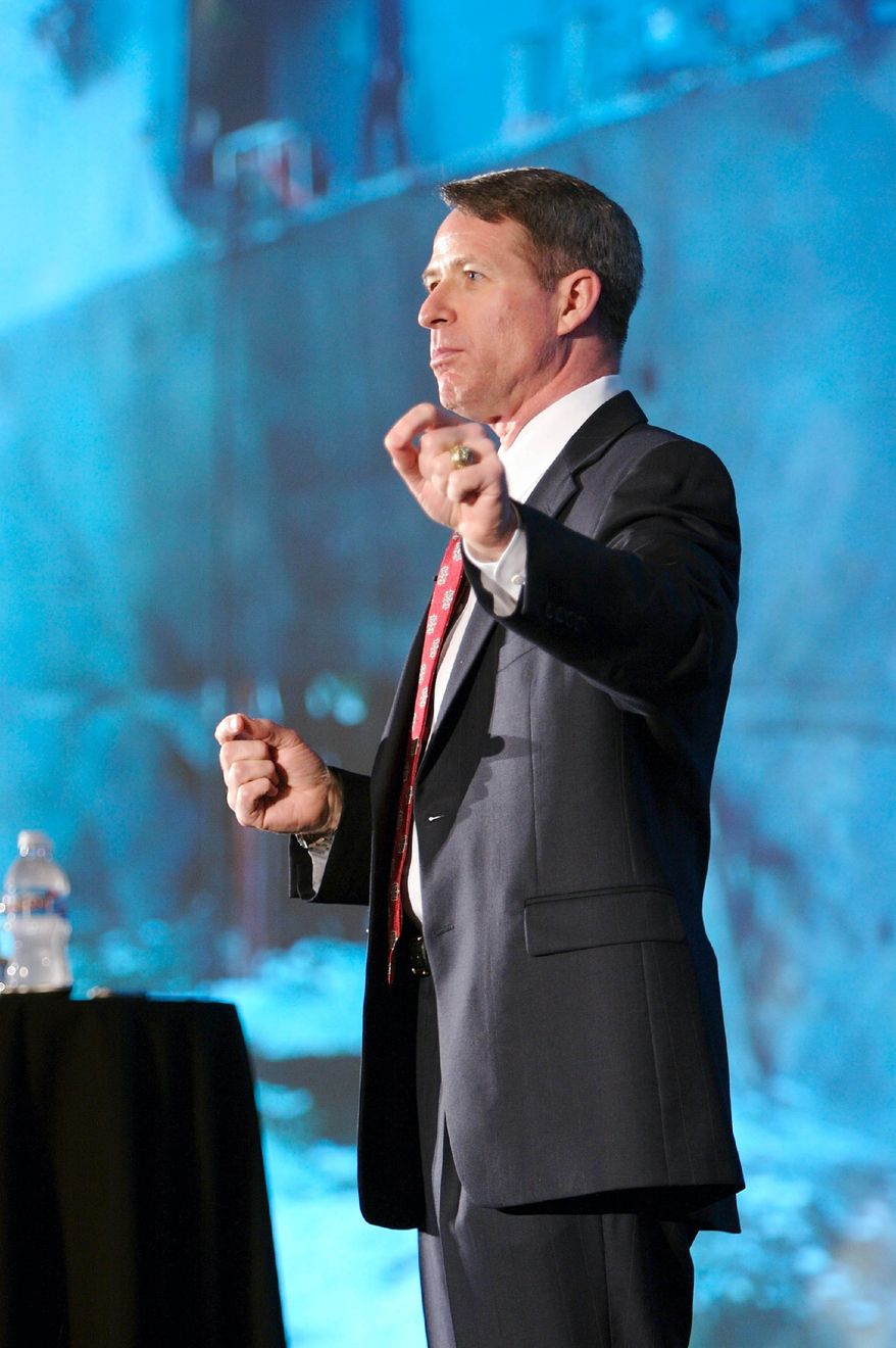 Caption: Retired U.S. Navy Commander Kirk Lippold — commanding officer of the USS Cole when it came under a suicide terrorist attack by al Qaeda in the port of Aden, Yemen, on Oct. 12, 2000 — is shown here during a public speech. (Image courtesy of Keppler Speakers)