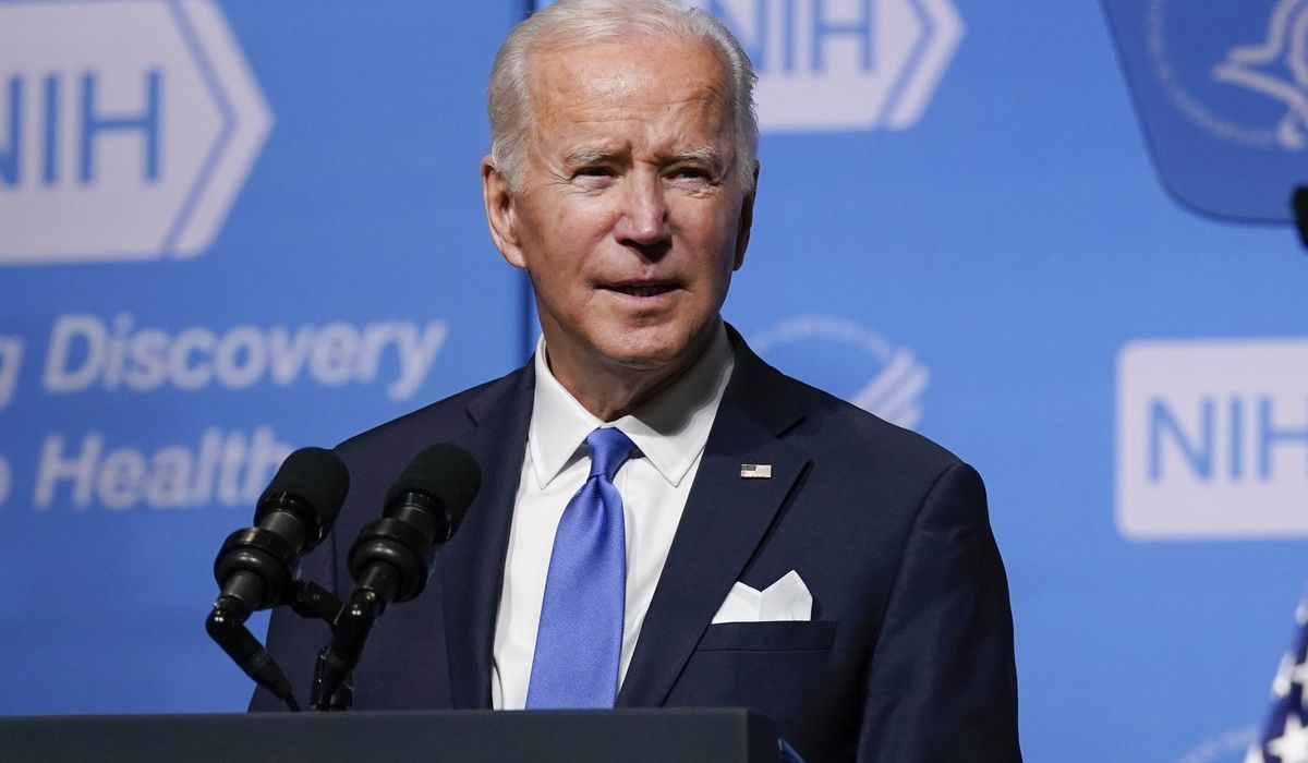 Biden vows no more lockdowns or new mandates, pushes vaccines in winter COVID-19 plan