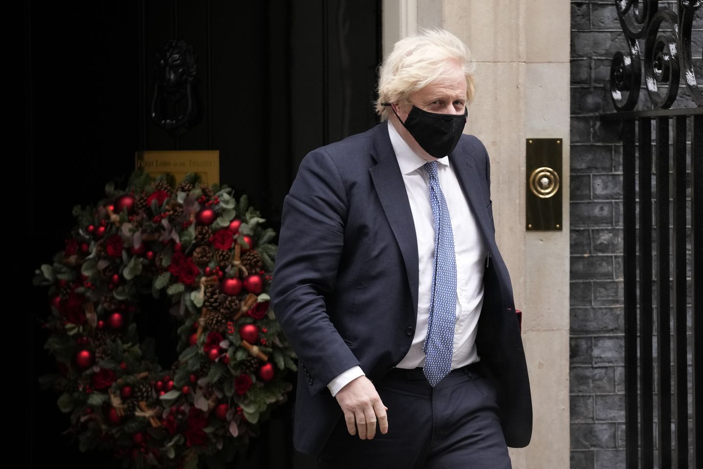 British PM Boris Johnson orders probe amid anger over staff lockdown party