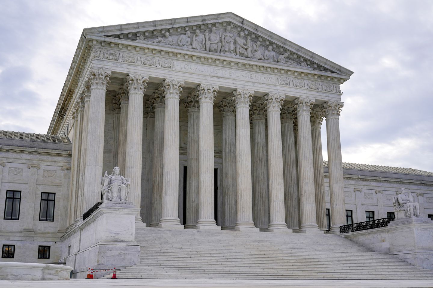 Supreme Court wont stop Texas abortion ban, but OKs clinics suit