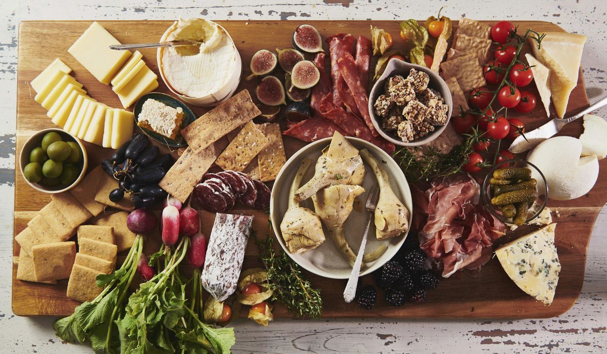 NextImg:A variety of condiments will jazz up a summer graze board