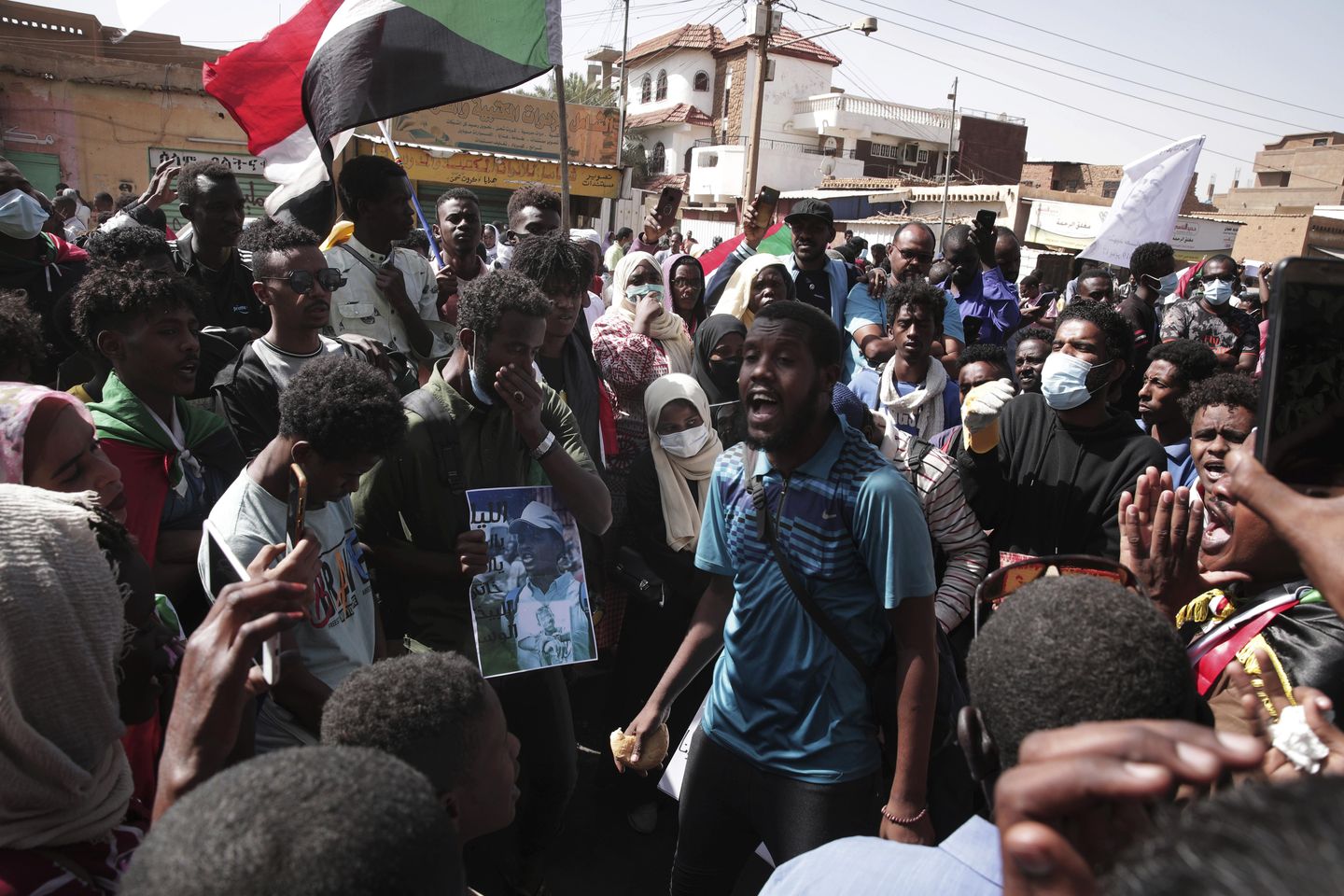 U.S. senior diplomats in Sudan to try resolve post-coup crisis