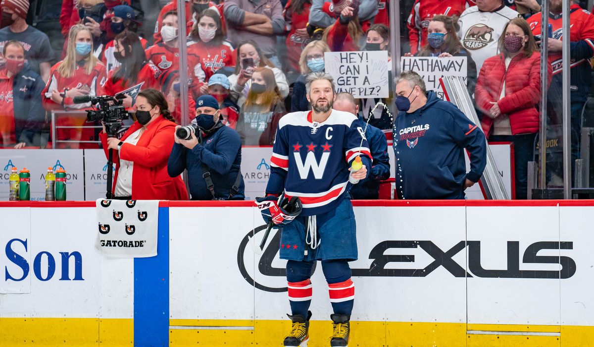 Alex Ovechkin’s historic night clouded by boos from Calgary fans