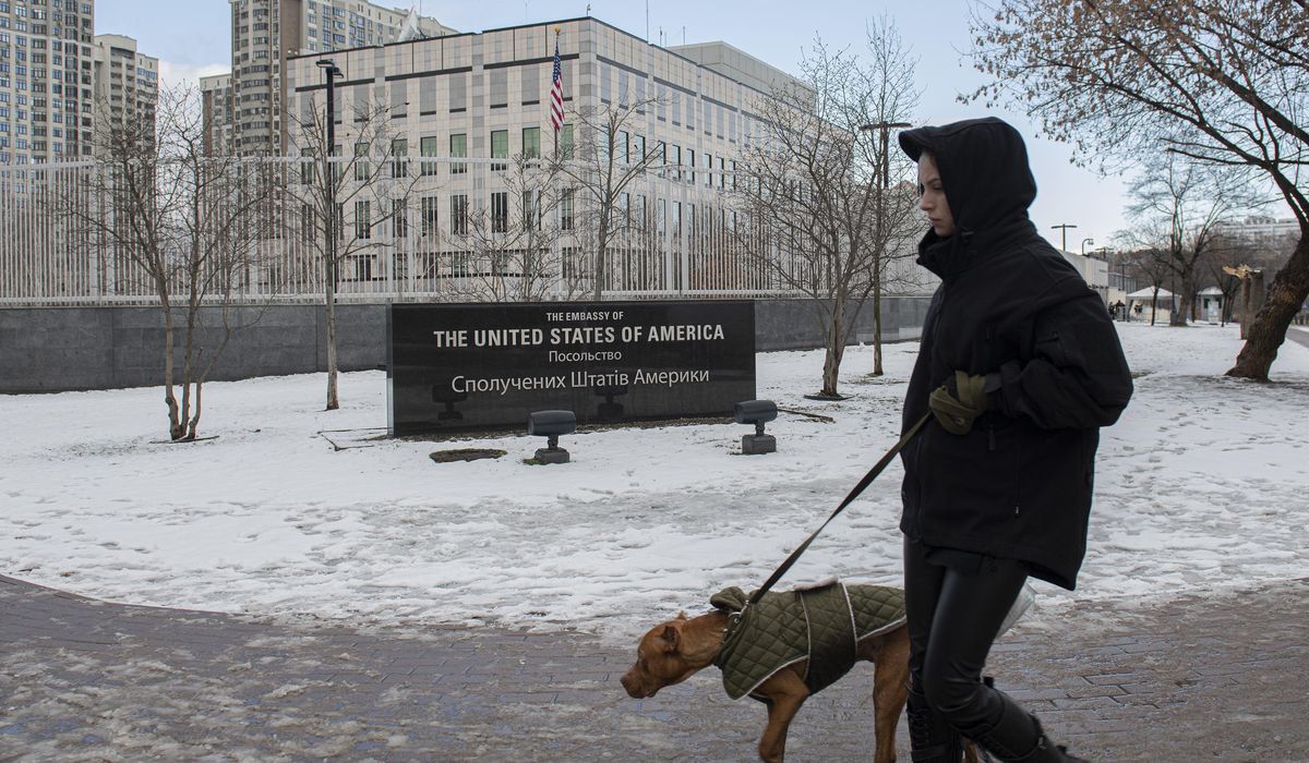 NextImg:U.S. Embassy in Kyiv shuts down after receiving warning of ‘significant’ Russian air attack
