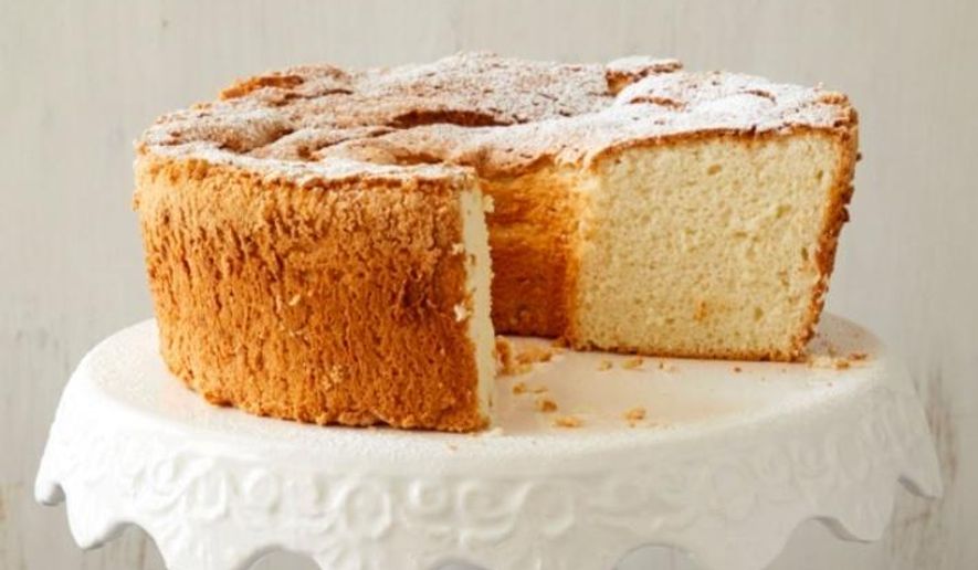 This image released by Harper Horizon shows a recipe for angel food cake from the cookbook &amp;quot;The Fresh Eggs Daily Cookbook&amp;quot; by Lisa Steele. (Tina Rupp/Harper Horizon via AP)