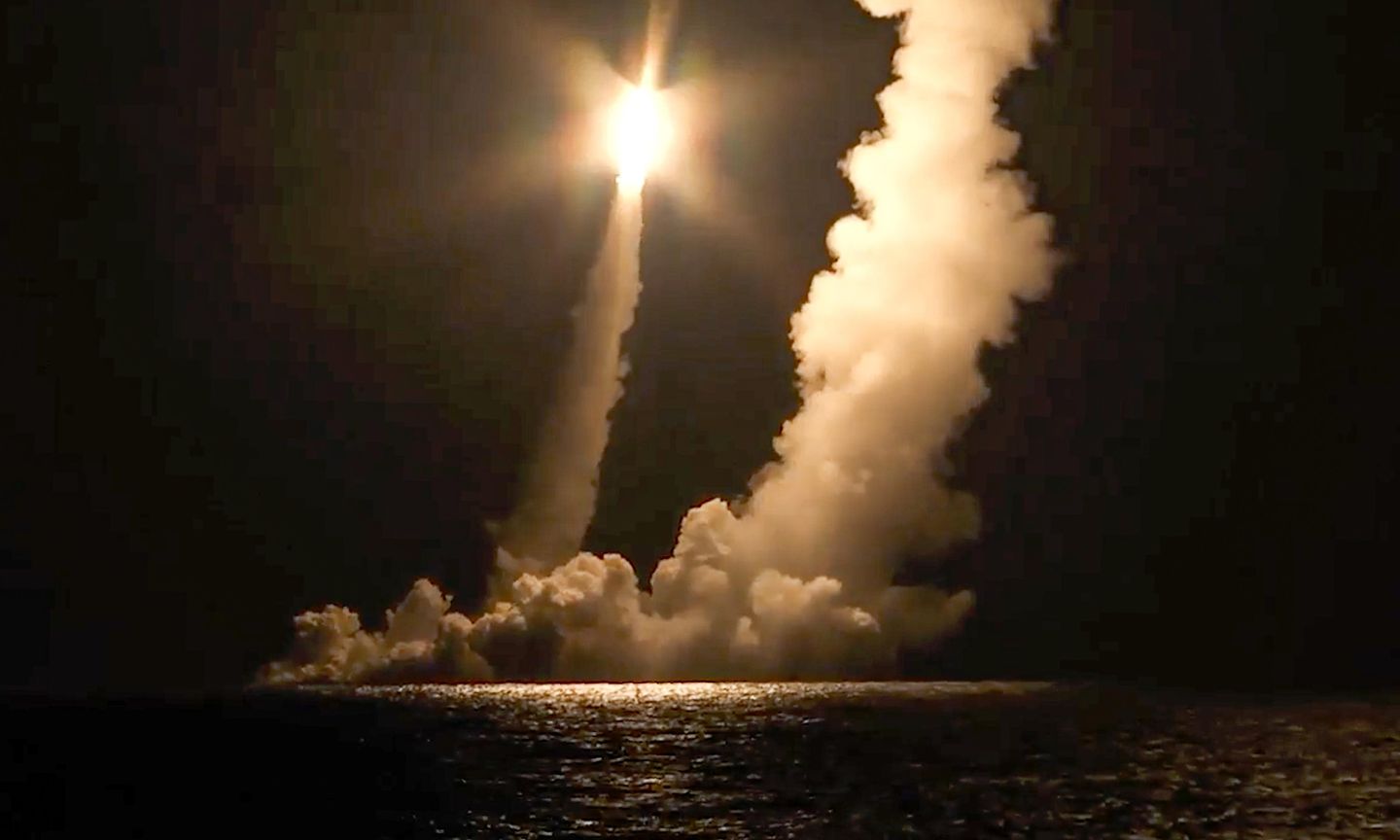 Rusya'nın nükleer tehditleri, Donanma nükleer bombasını ön plana çıkarıyor