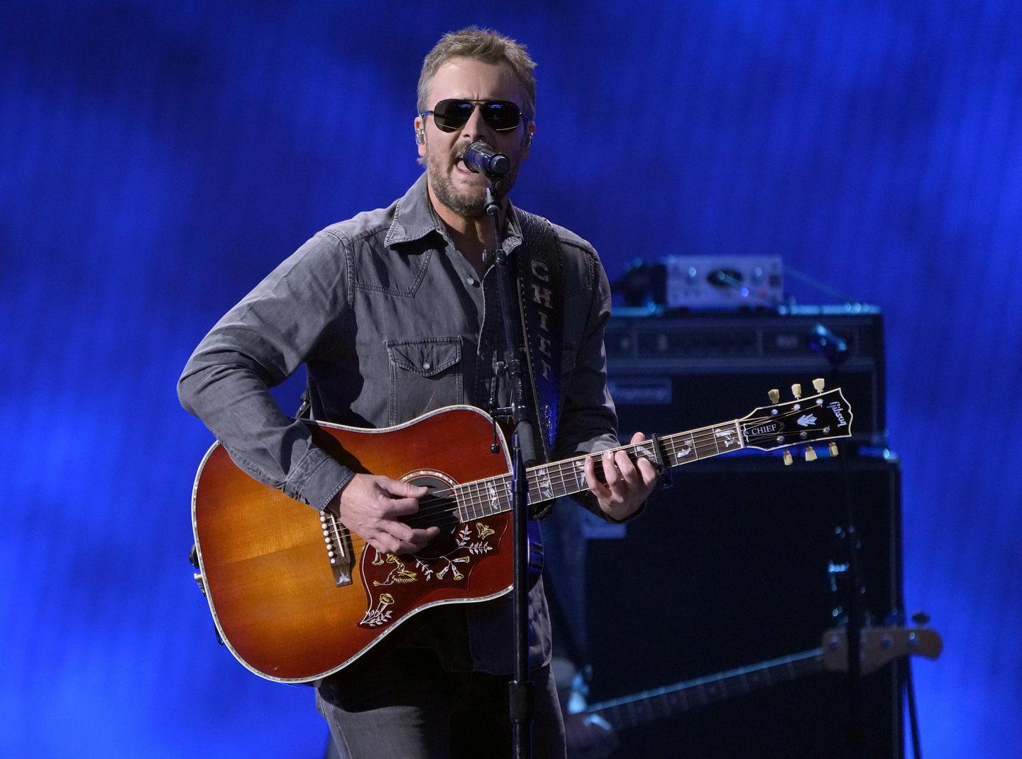 Country star Eric Church cancels concert to attend Final Four