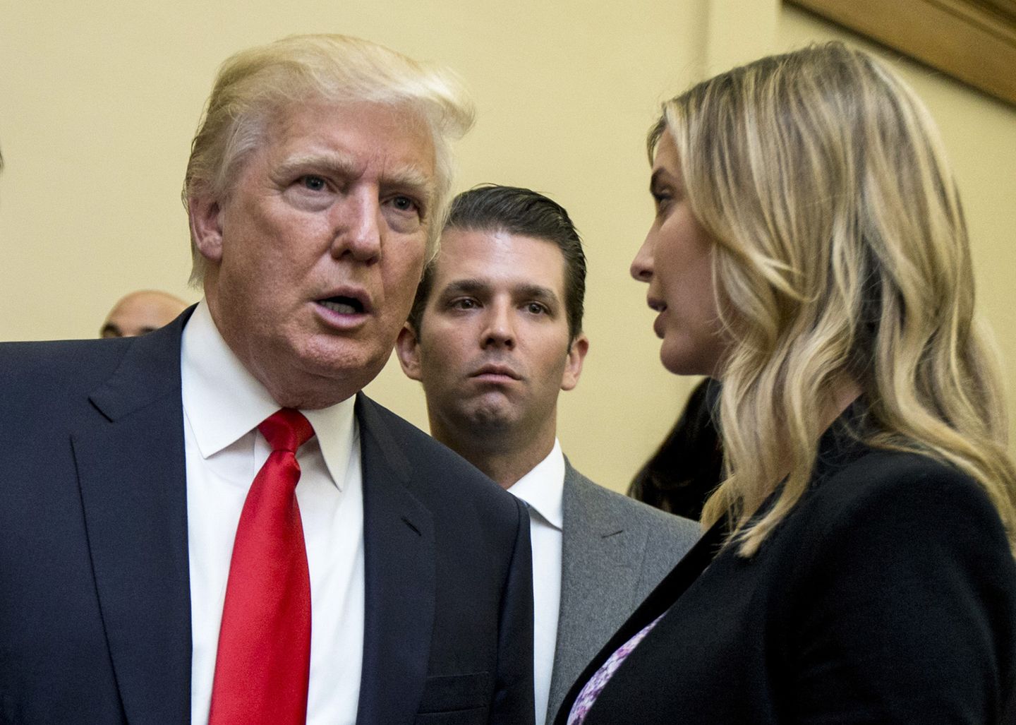 Trump bantah Ivanka Trump, Jared Kushner tak mau ikut kampanye 2024
