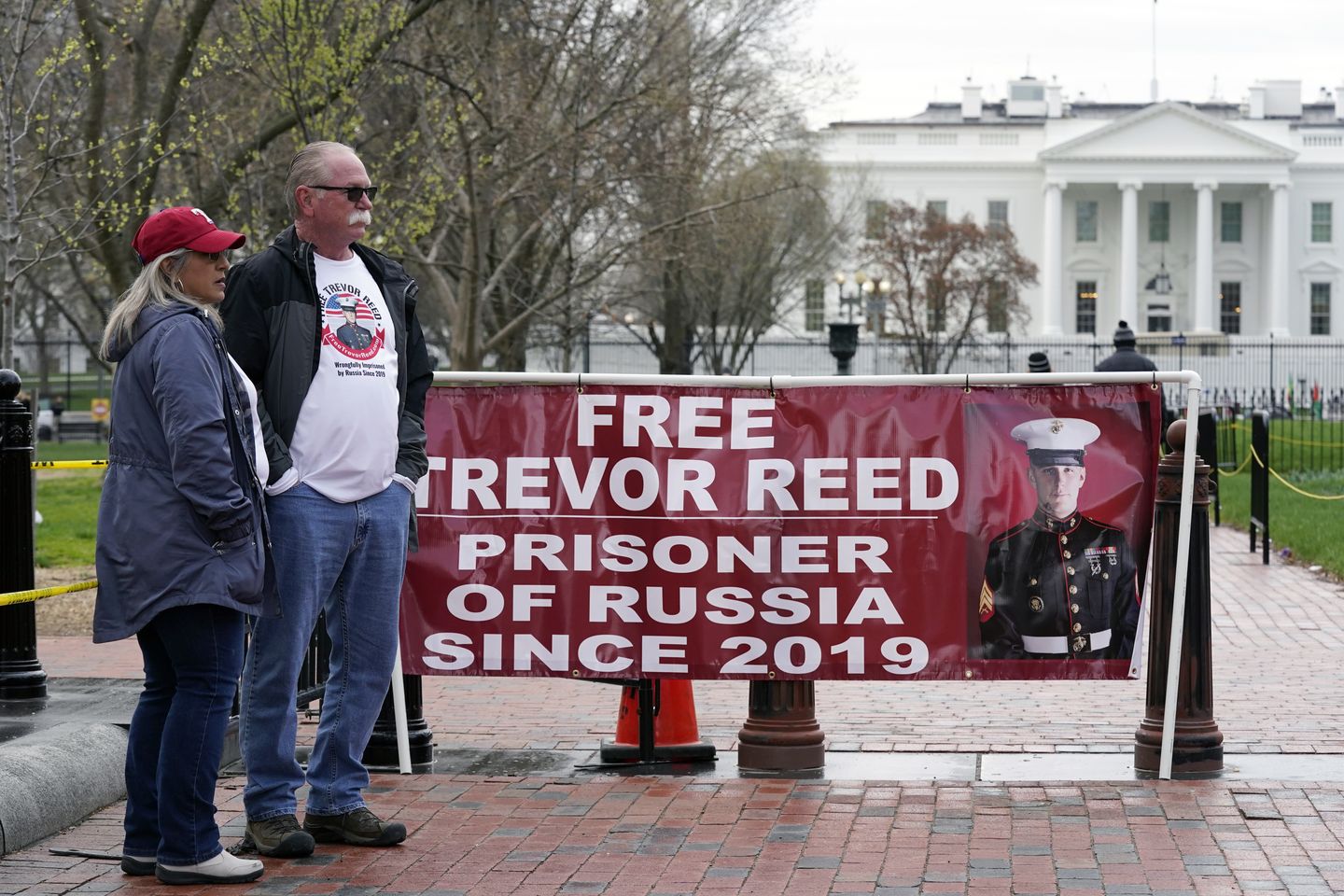 Biden, Rusya'da hapsedilen eski denizci Trevor Reed'in ailesiyle görüştü