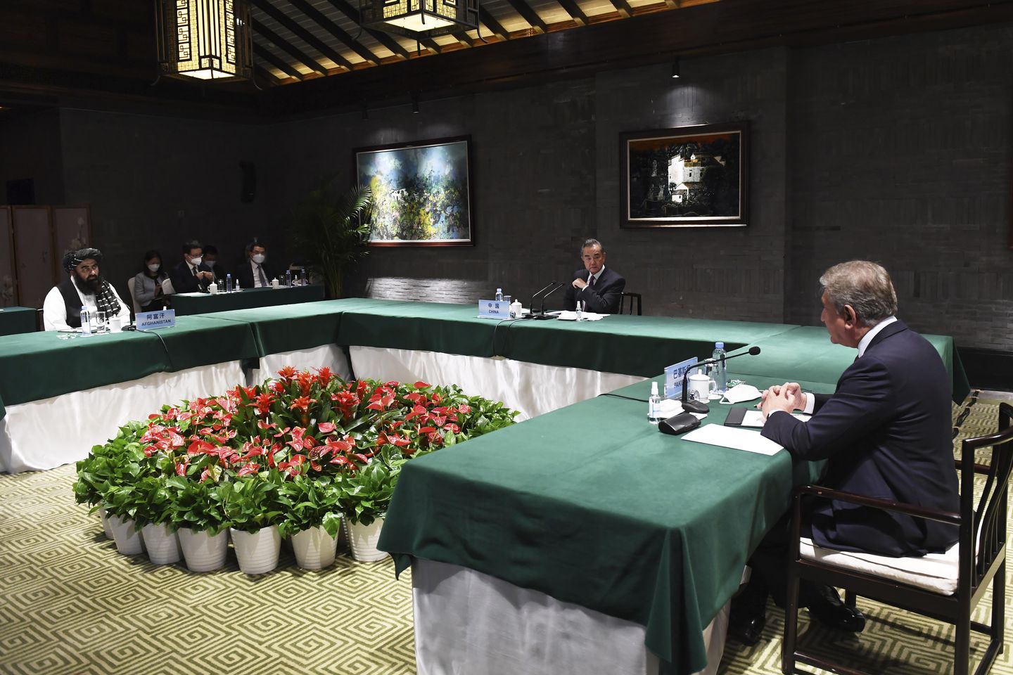 Çinli Xi bölgesel konferansta Afganistan'ı güçlü bir şekilde destekliyor