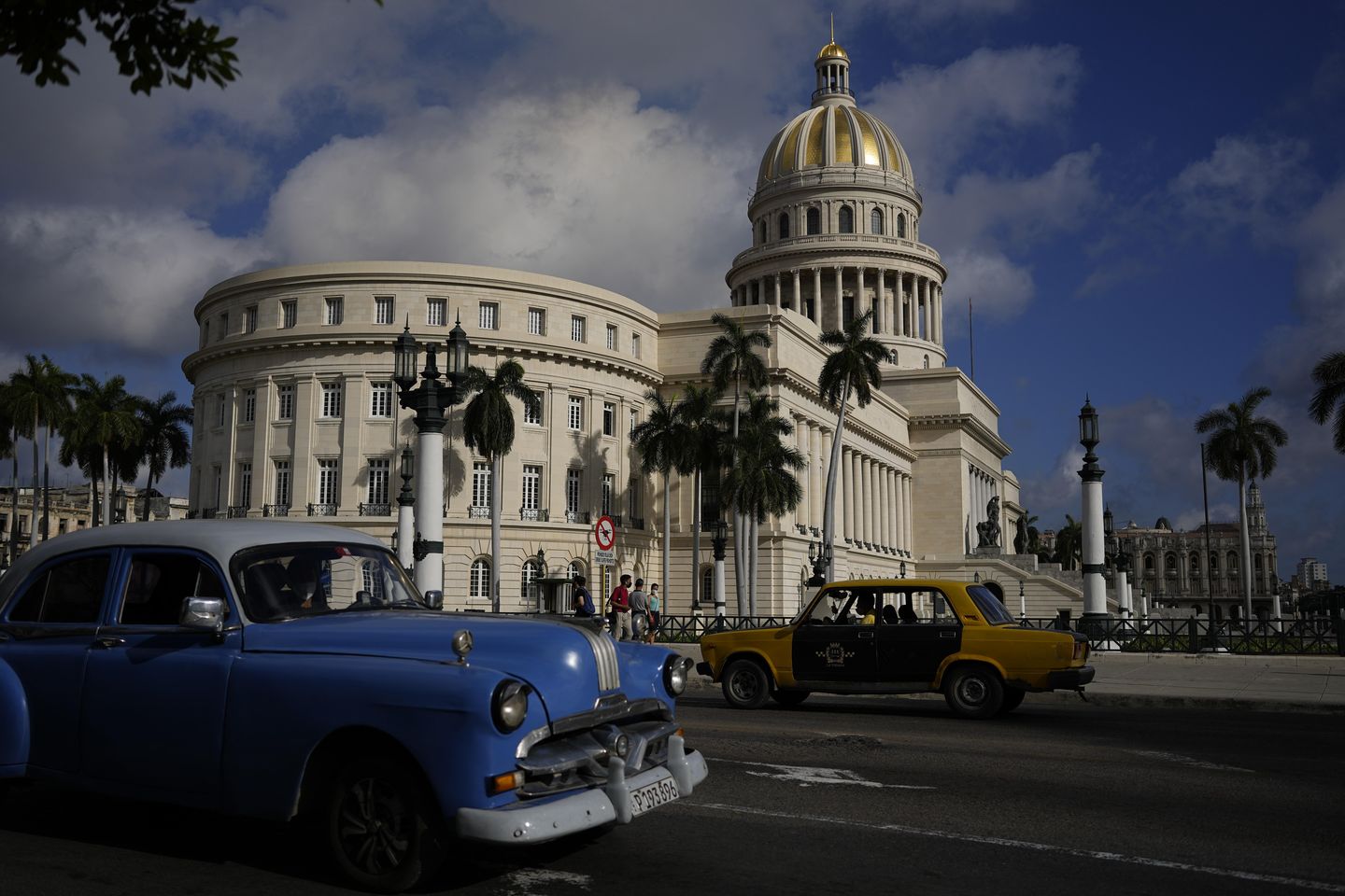 Küba'nın yeni özel şirketleri ticaret fuarında ürünlerini sergiledi