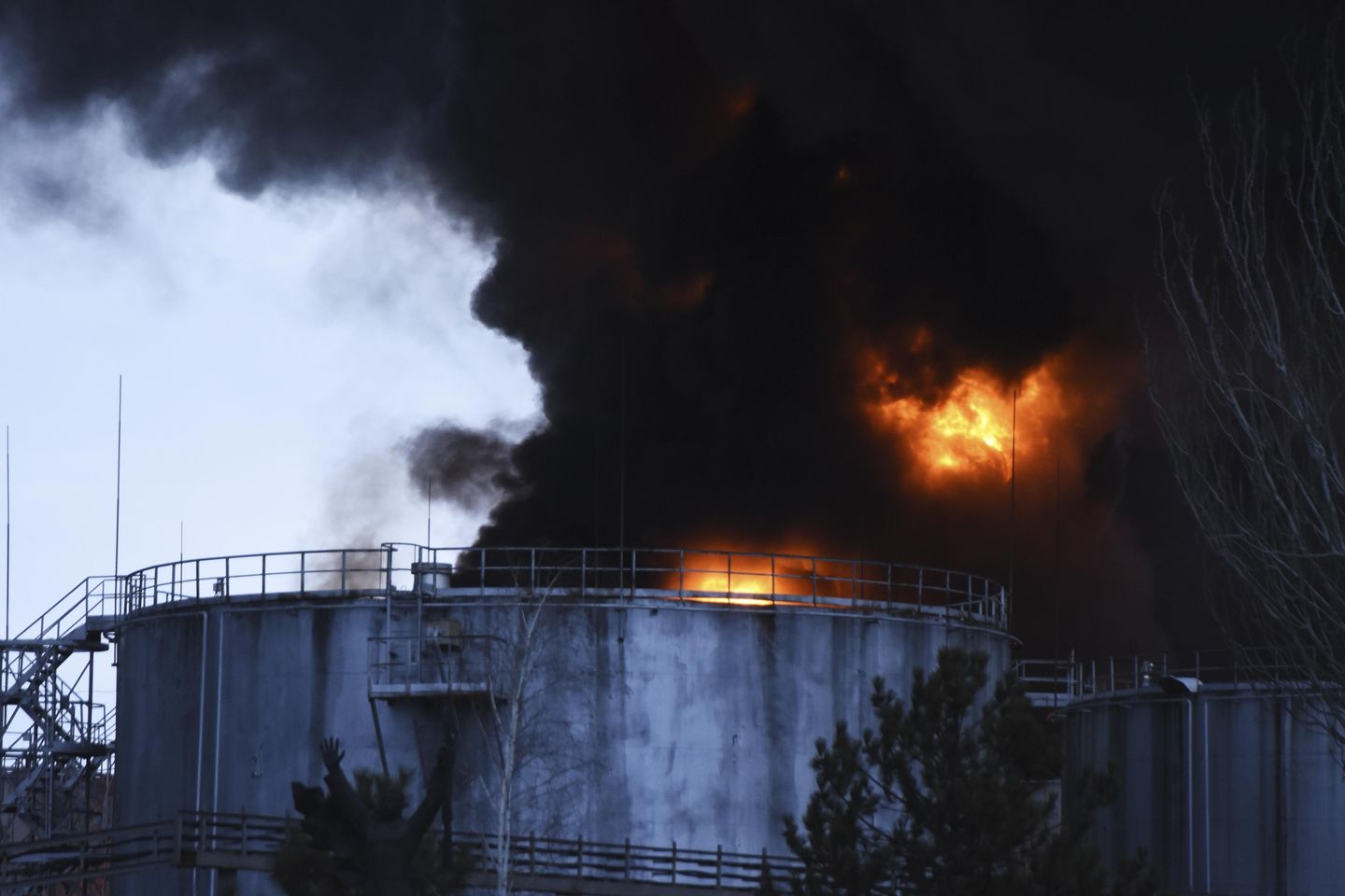 Canlı güncellemeler: Rus füzeleri Odesa'daki petrol tesisini vurdu