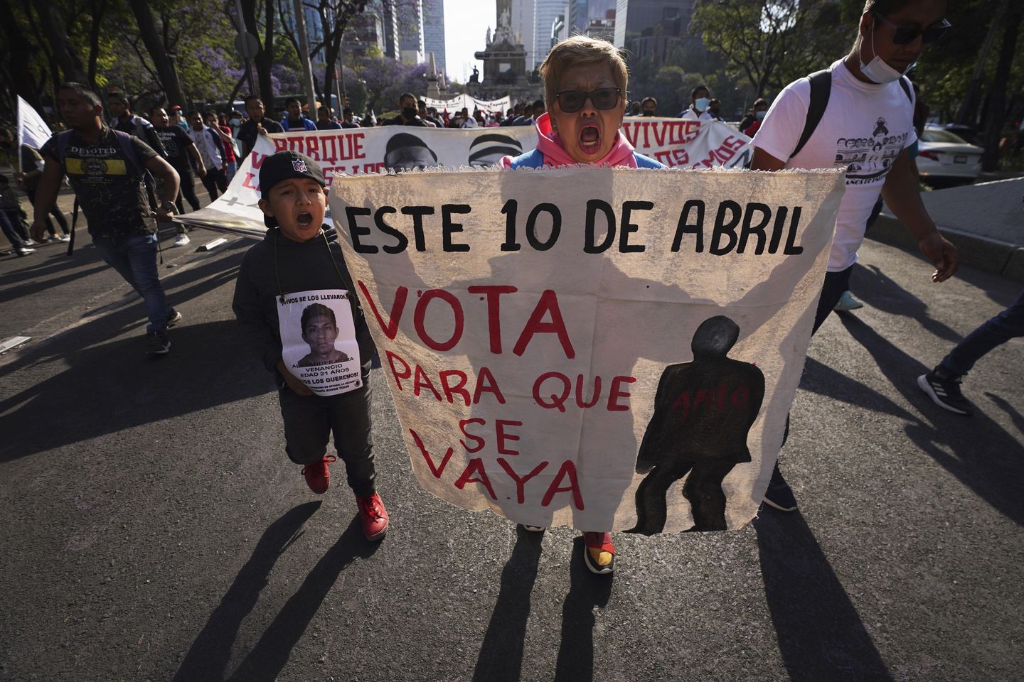 Meksikalılar cumhurbaşkanının geri çağrılmasını oyladı, istediği bir çaba