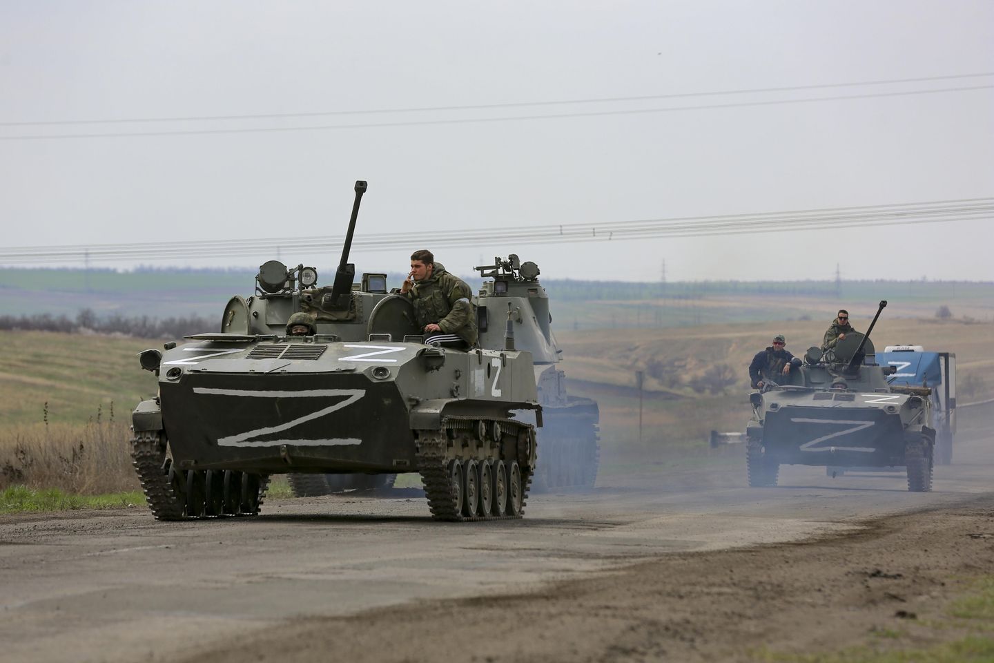 Rusya daha fazla asker gönderiyor ve doğuda saldırıya geçiyor