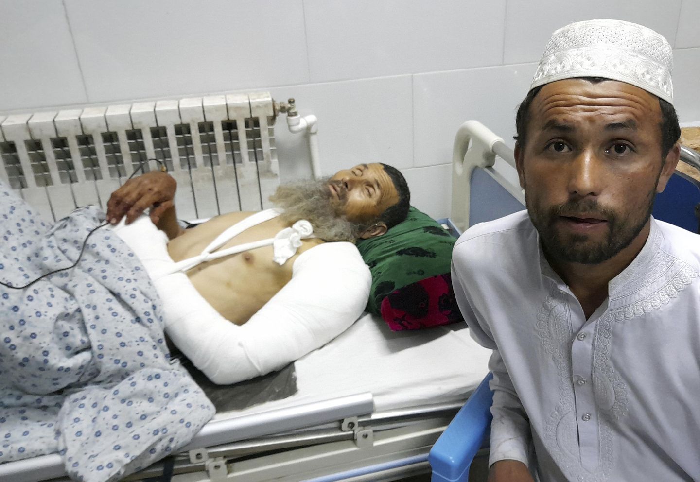 Afganistan'da militanlar Pakistan karakolunu vurdu, 3 kişiyi öldürdü