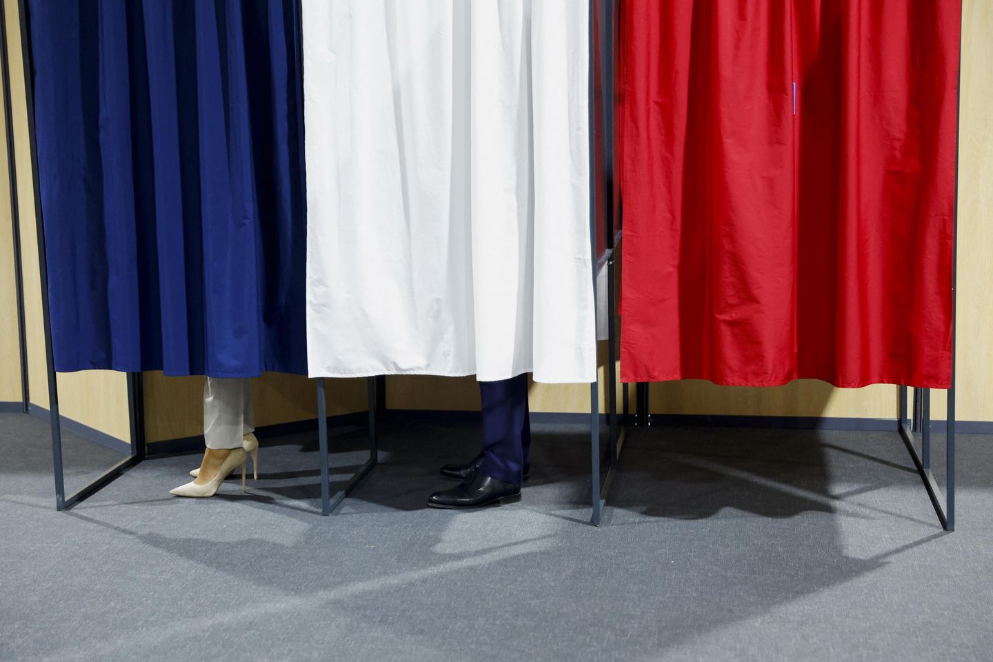 Canlı güncellemeler | Fransa'da seçimlere katılım şu ana kadar düşük