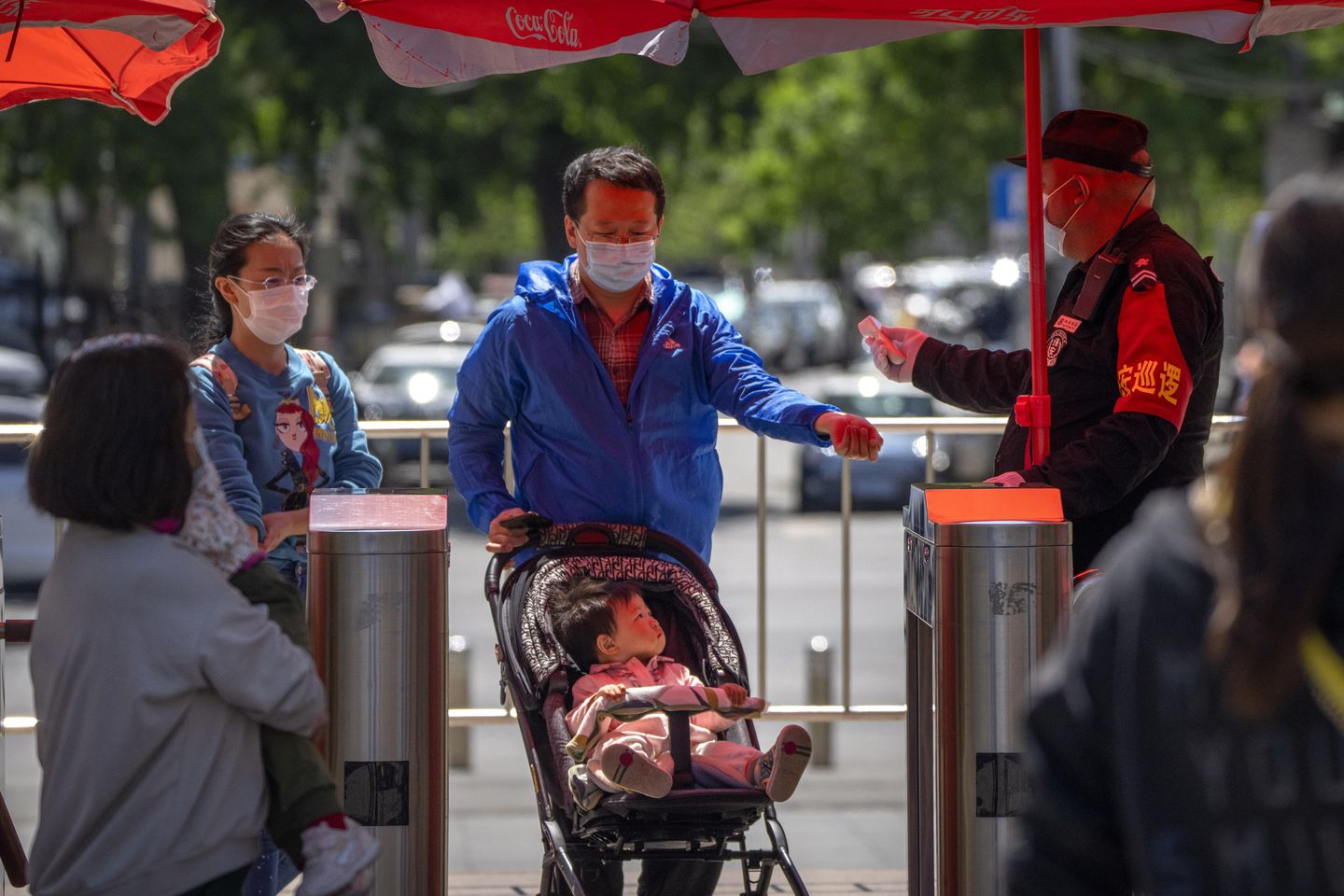 Chinas zero-COVID restrictions curb May 1 holiday travel