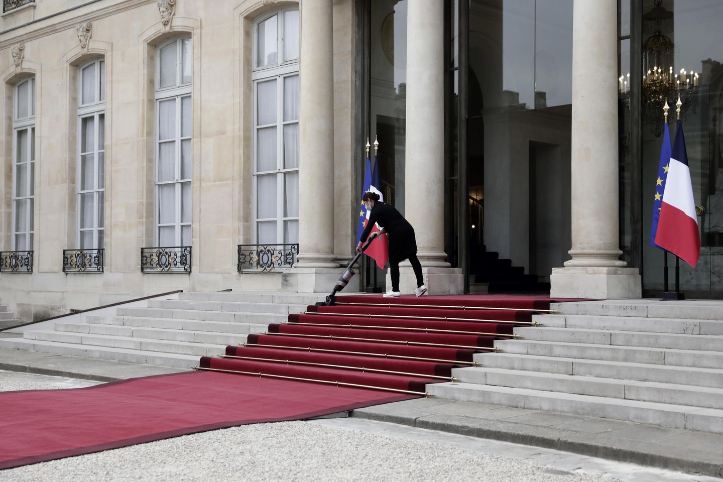 Fransa'da Emmanuel Macron ikinci beş yıllık dönem için göreve başladı.